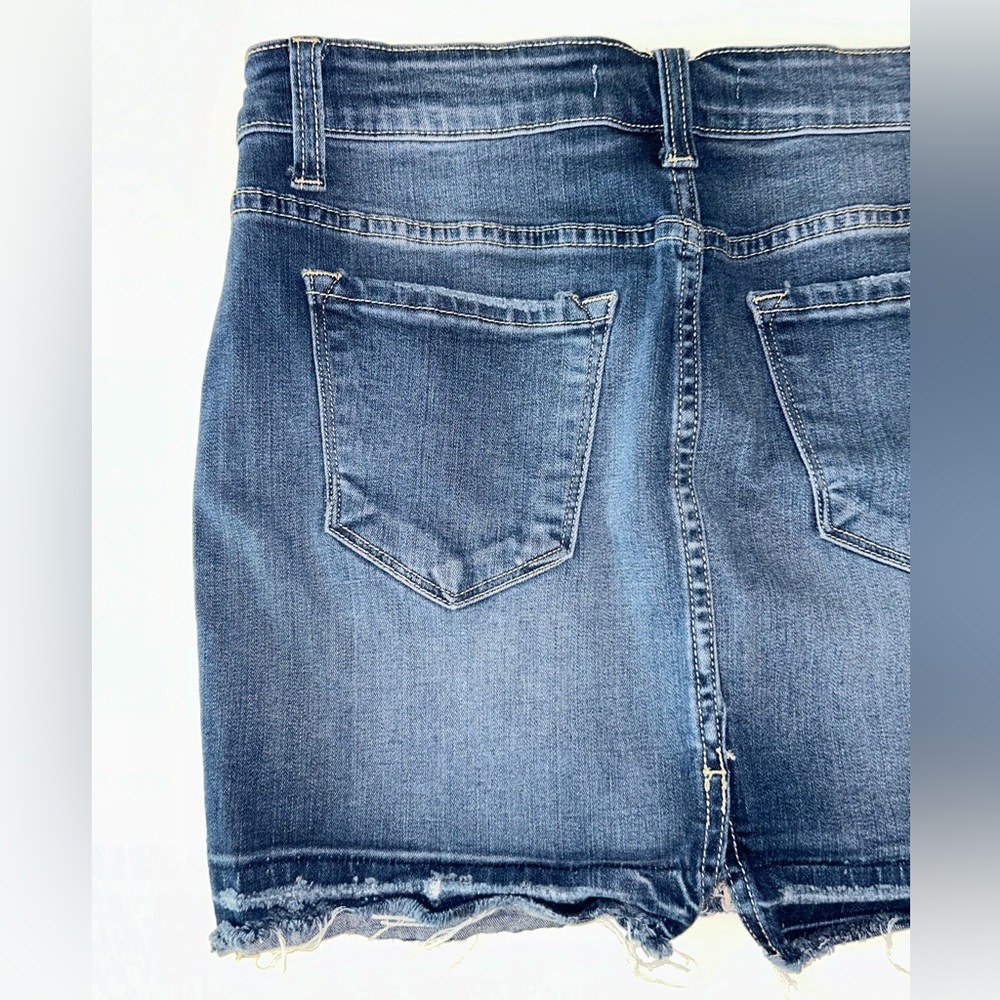 KanCan distressed raw hem‎ medium wash rear split jean mini skirt size Medium - Picture 13 of 13
